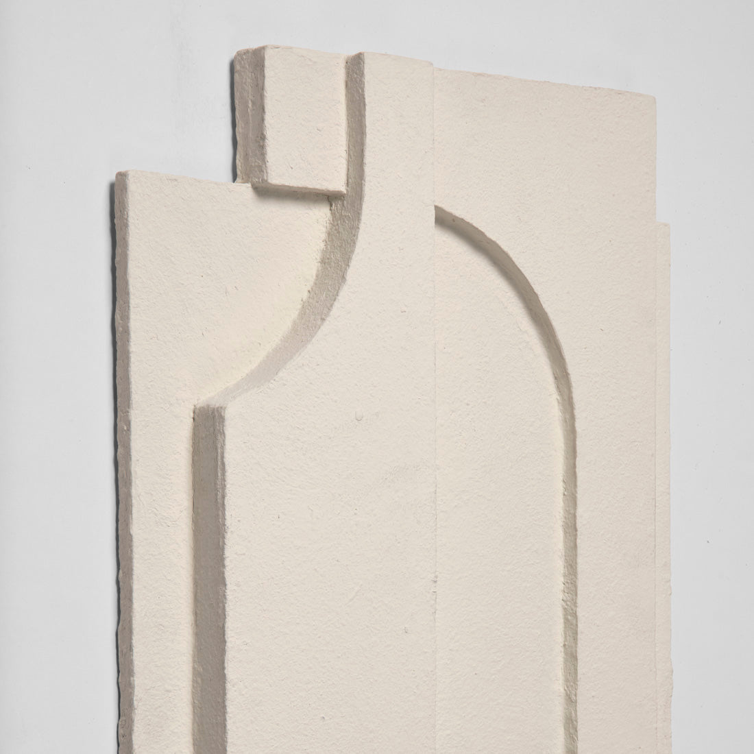 Serif Relief | L